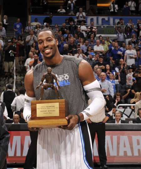 队友直塞吃 队友直塞吃